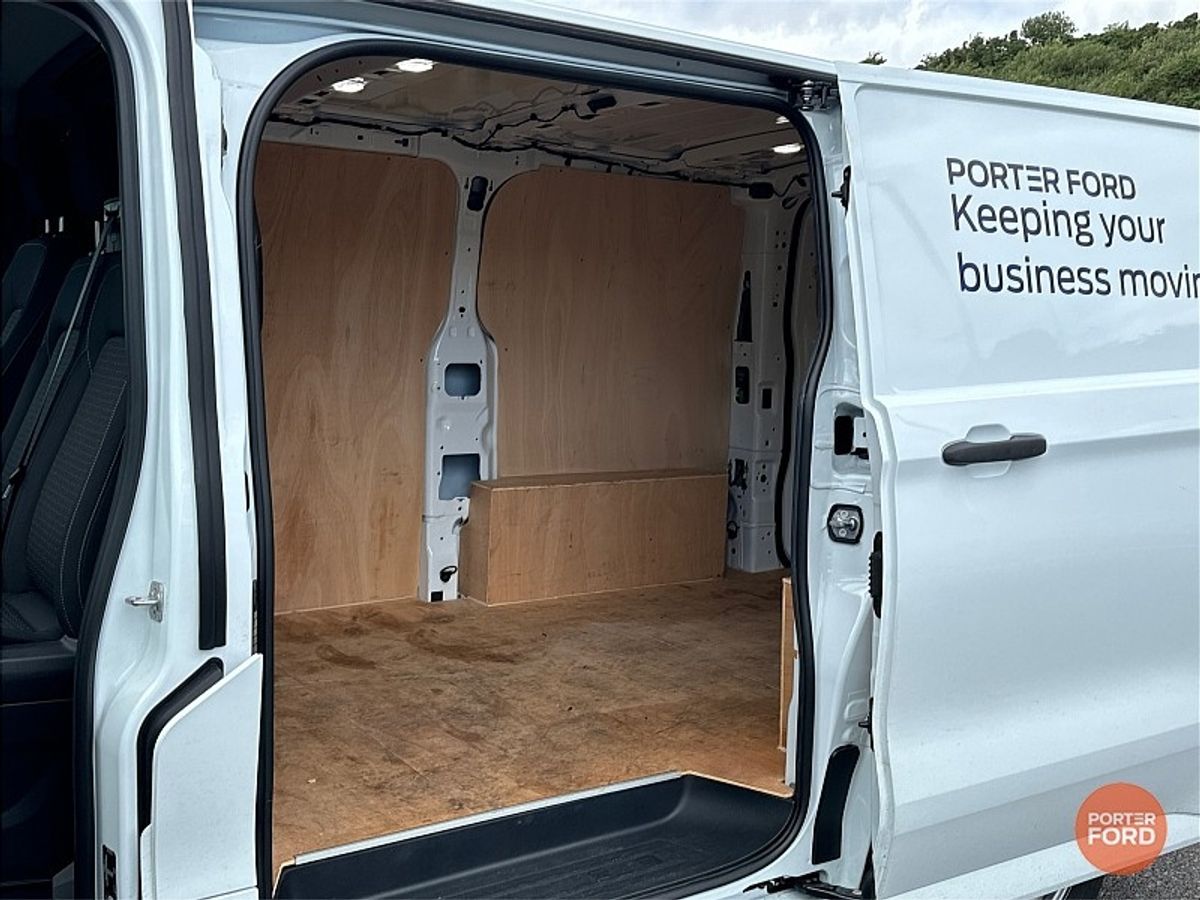 Ford Ford Transit Custom (241) **RELOCATION SALE NOW ON** *EX DEMO*